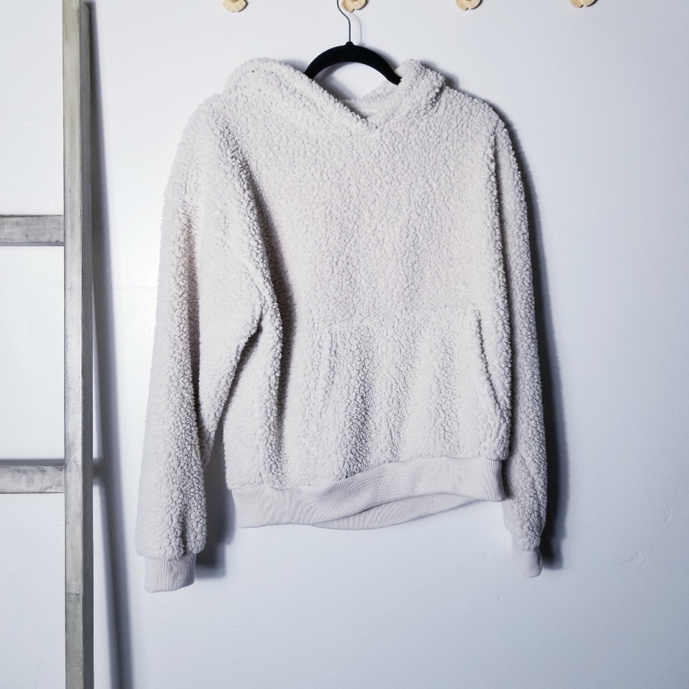 AMERICAN EAGLE OUTFITTERS CREAM SHERPA OVERSIZED HOODIE SIZE XS